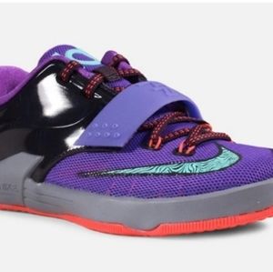 Nike KD trainers Purple and Blue size 7Y